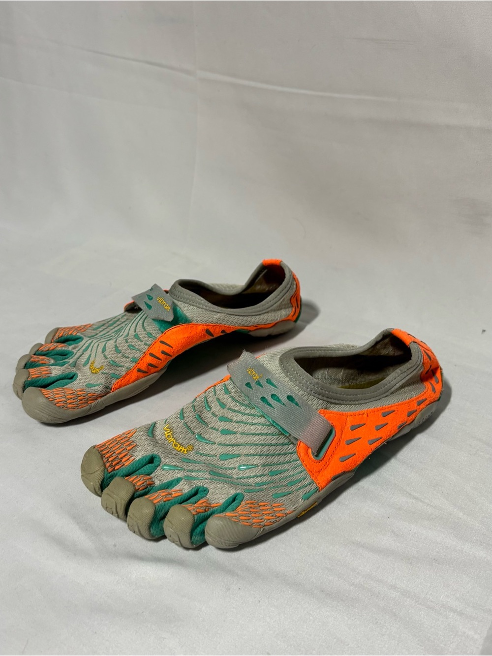 Vibram FiveFingers Barefoot Running Shoes Gray Orange EU 38